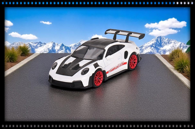Load image into Gallery viewer, Bmw I7 XDRIVE60 MINERAL WHITE 2024 (LHD) MINI GT 1:64
