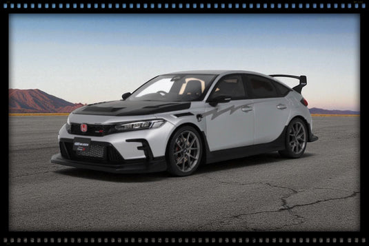 Honda CIVIC TYPE R MUGEN GROUP B MATE SILVER 2024 OTTOmobile 1:18