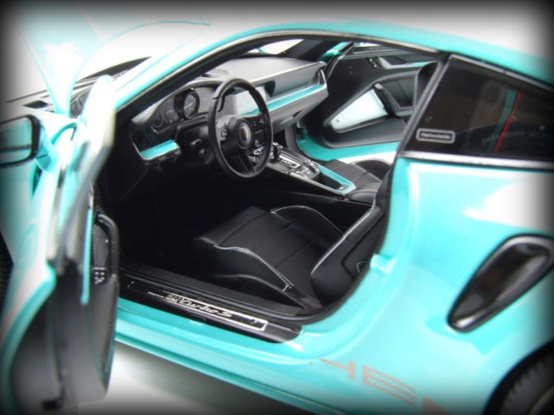 Load image into Gallery viewer, Porsche 911 (992) Turbo S coupe Sport Design 2021 Green MINICHAMPS 1:18
