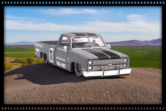 Chevrolet SILVERADO KAIDO*HOUSE V2 1980 MINI GT 1:64