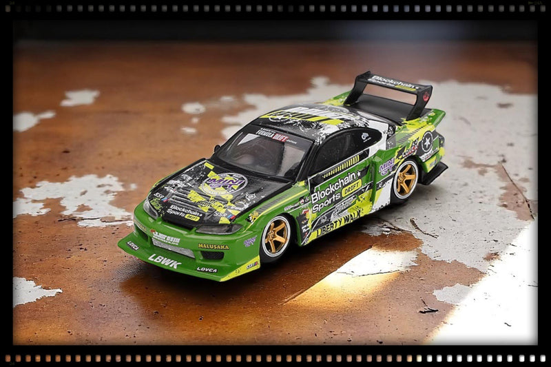 Load image into Gallery viewer, NISSAN SILVIA S15 LB-SUPER SILHOUETTE #555 V2 FORMULA DRIFT JAPAN 2024 MINI GT 1:64
