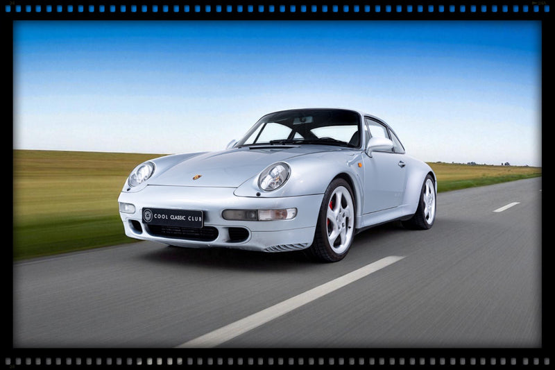Load image into Gallery viewer, PORSCHE 911 [993] CARRERA 4S SILVER 1995 GT SPIRIT 1:8
