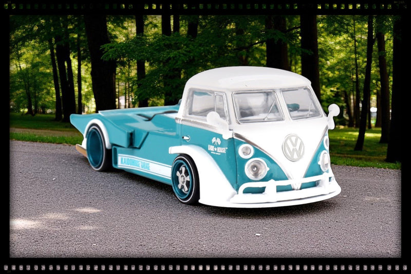 Load image into Gallery viewer, Volkswagen T1 PICKUP KAIDO WORKS V1 1972 MINI GT 1:64
