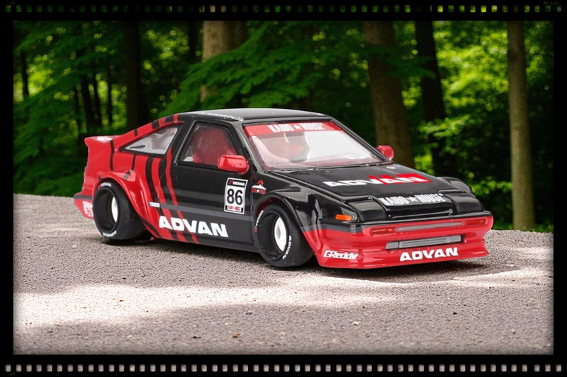 Load image into Gallery viewer, Toyota AE86 SPRINTER TRUENO KAIDO ADVAN 1983 MINI GT 1:64
