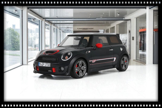 MINI COOPER JCW GP2 R56 THUNDER GREY METALLIC 2012 OTTOmobile 1:18