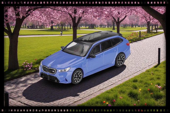 Bmw M5 (G99) TOURING MARINA BAY BLUE METALLIC 2024 MINI GT 1:64