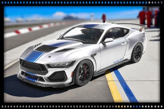 Ford SHELBY MUSTANG SUPER SNAKE GREY 2025 SOLIDO 1:18