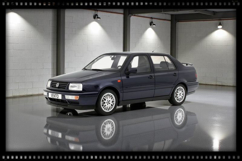 Load image into Gallery viewer, Volkswagen VENTO VR6 MYSTIC BLUE PEARL 1996 OTTOmobile 1:18
