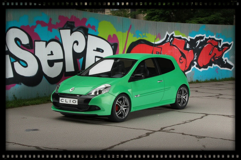 Load image into Gallery viewer, Renault CLIO 3 Phase 2 RS GREEN 2011 OTTOmobile 1:18
