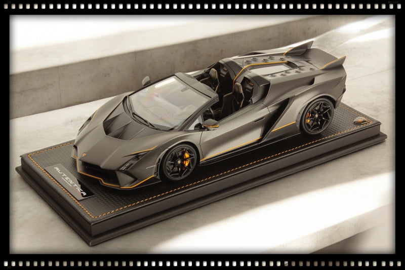 Load image into Gallery viewer, LAMBORGHINI AUTÉNTICA GRAY/YELLOW with display case &amp; leather base (LIMITED EDITION 399 pieces) MR COLLECTION MODELS 1:18
