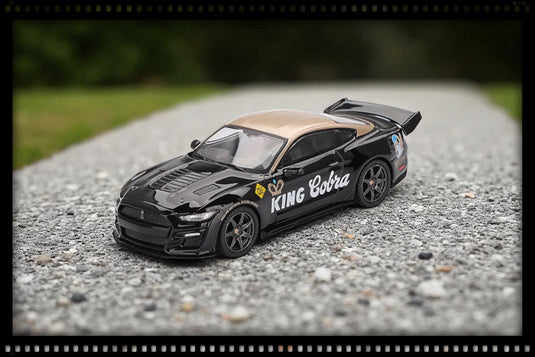Ford SHELBY GT500 DRAGON SNAKE CONCEPT BLACK & GOLD 2020 (LHD) MINI GT 1:64