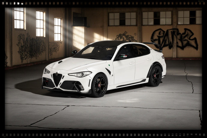 Alfa Romeo GIULLIA GTAm Trofeo WHITE 2020 OTTOmobile 1:18