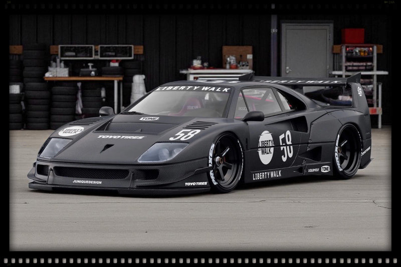 Laad de afbeelding in de Gallery-viewer, FERRARI LB-WORKS 40 CARBON/WIT IGNITION MODEL 1:18

