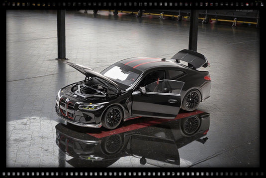 Bmw M4 CSL 2023 BLACK MINICHAMPS 1:18