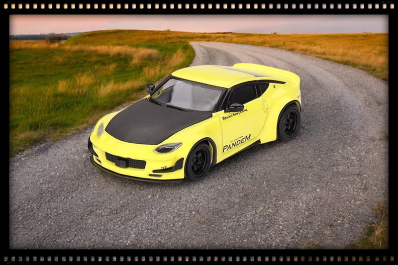 Load image into Gallery viewer, Nissan Z 400 PANDEM 2024 (LHD) MINI GT 1:64
