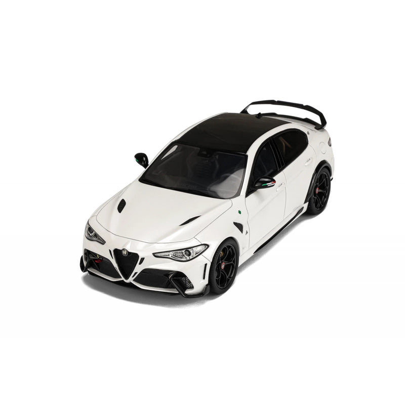 Load image into Gallery viewer, Alfa Romeo GIULLIA GTAm Trofeo WHITE 2020 OTTOmobile 1:18
