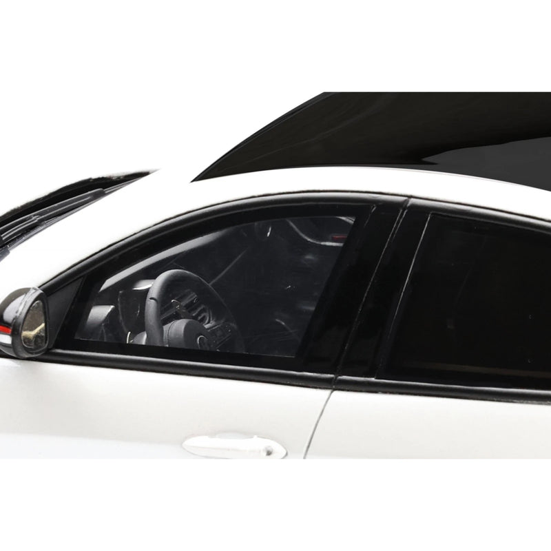 Load image into Gallery viewer, Alfa Romeo GIULLIA GTAm Trofeo WHITE 2020 OTTOmobile 1:18
