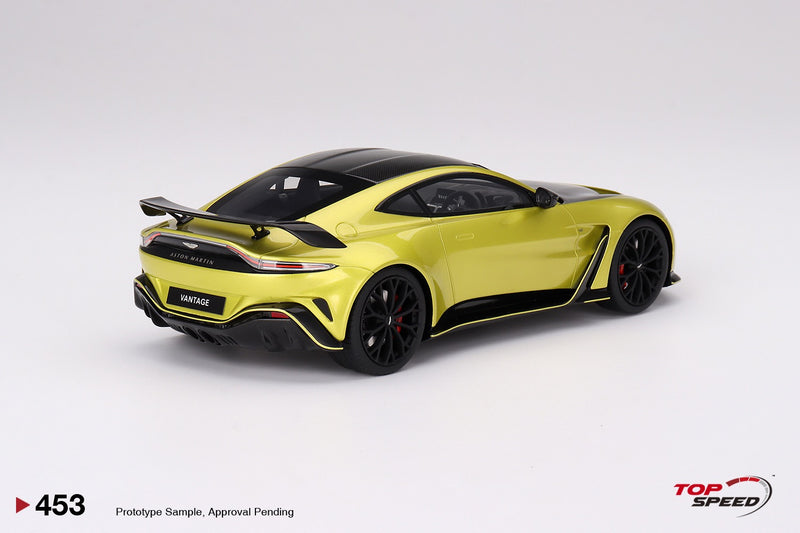 Chargez l'image dans la visionneuse de la galerie, ASTON MARTIN V12 VANTAGE JAUNE TOP SPEED 1:18
