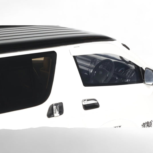 TOYOTA HIACE SUPER GL CUSTOM PEARL WHITE 2008 OTTOmobile 1:18