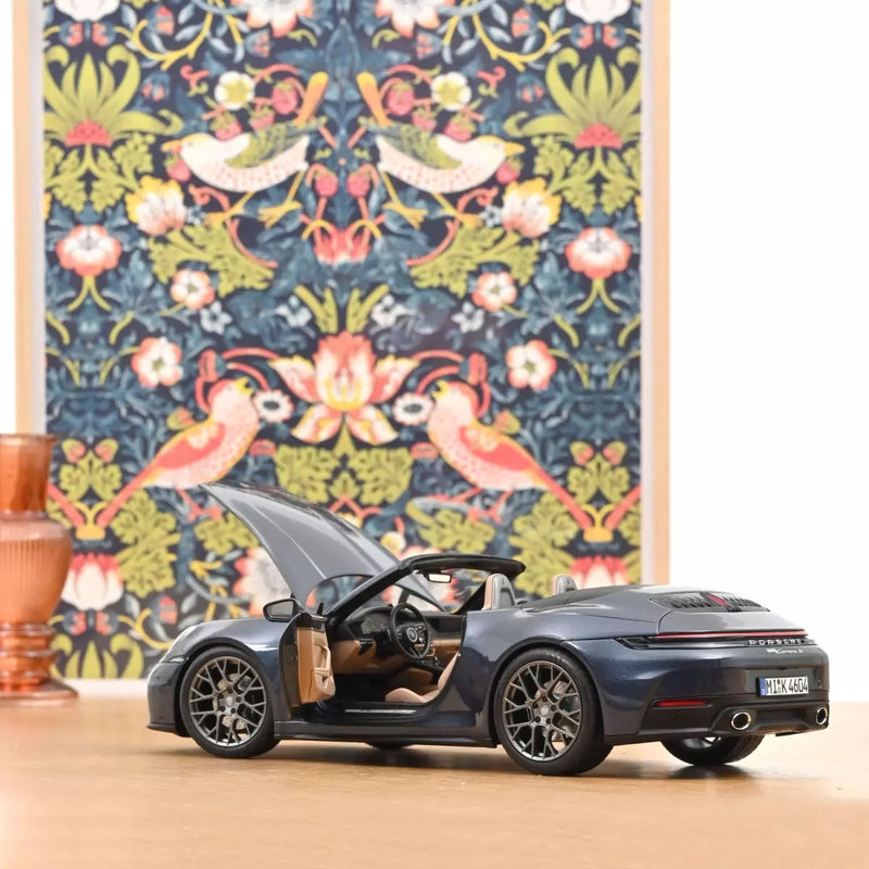 Load image into Gallery viewer, PORSCHE 911 CARRERA CABRIOLET 2025 BLUE NOREV 1:18
