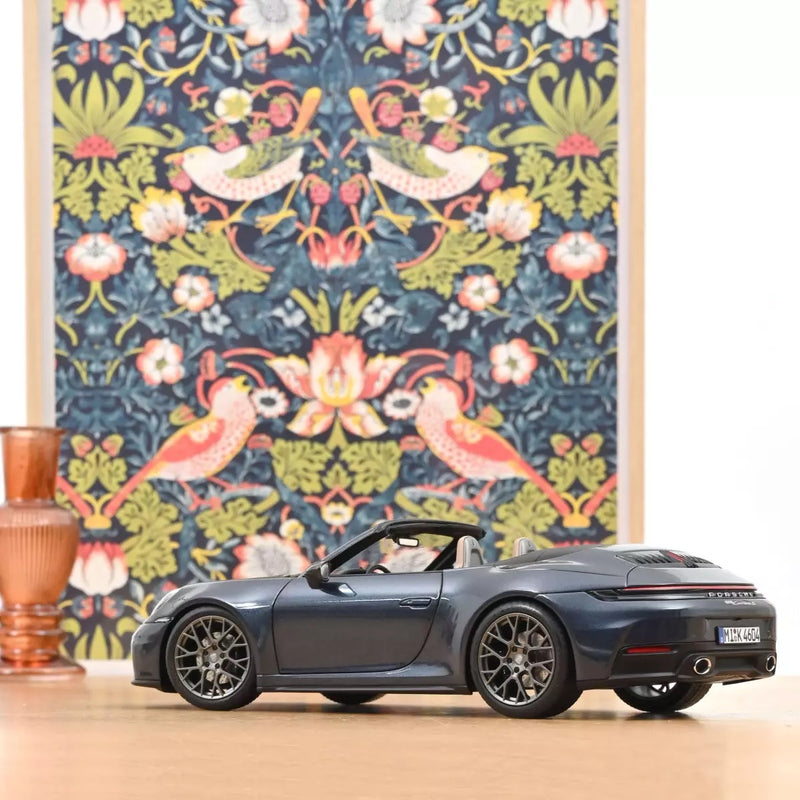 Load image into Gallery viewer, PORSCHE 911 CARRERA CABRIOLET 2025 BLUE NOREV 1:18
