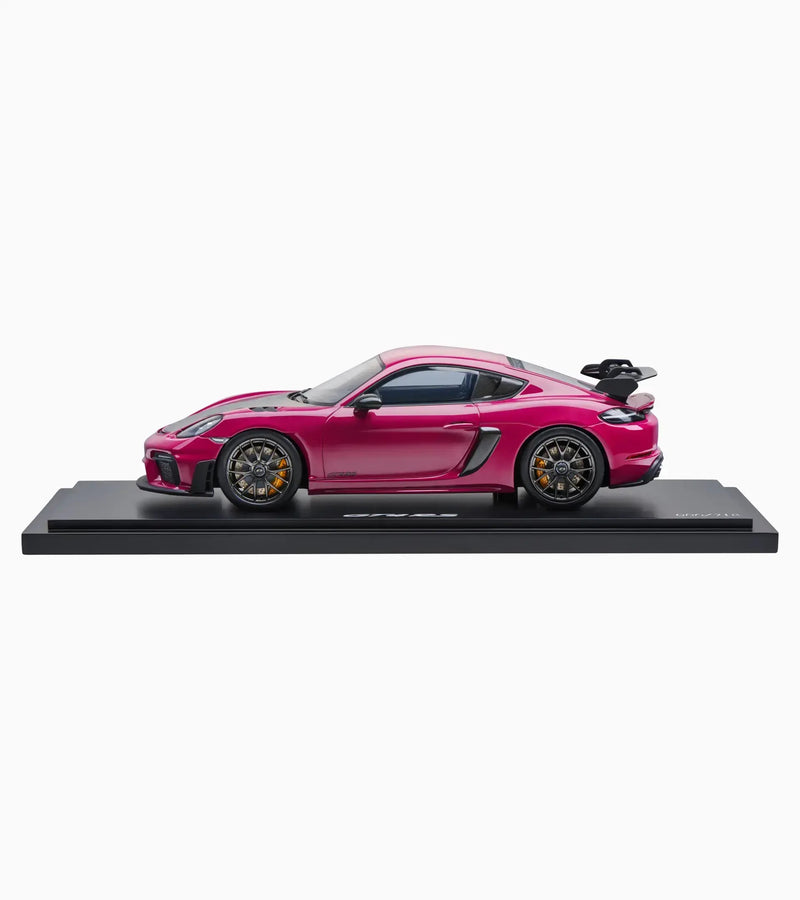 Chargez l'image dans la visionneuse de la galerie, Porsche 718 CAYMAN GT4 RS (982) Violet avec Case - ÉDITION LIMITÉE 661/718 pièces - PORSCHE DEALERMODEL 1:18
