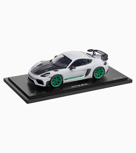 Porsche 718 Cayman GT4 RS Type 982 2021 (White/Green) with Case - LIMITED EDITION 488/718 pieces - PORSCHE DEALERMODEL 1:18