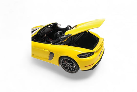 Porsche SPYDER RS 2024 YELLOW W/ WEISSACH PACKAGE MINICHAMPS 1:18