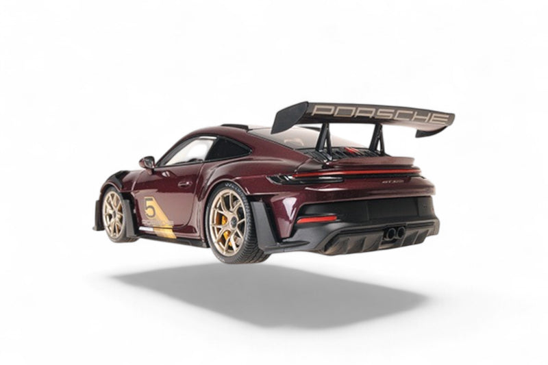 Load image into Gallery viewer, Porsche 911 (992) GT3RS 2023 PURPLE / GOLD WHEELS MINICHAMPS 1:18
