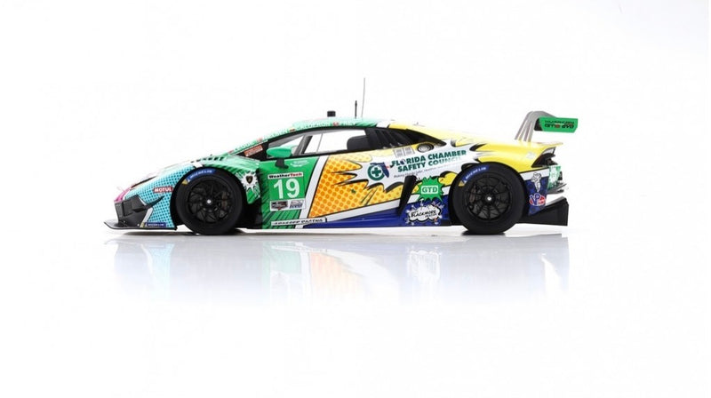 Load image into Gallery viewer, Lamborghini HURACAN GT3 EVO TEAM GEAR RACING BY GRT GRASSER N 19 24h DAYTONA 2020 C.NIELSEN - K.LEGGE - T.CALDERON - R.FREY - LIGHT BLUE YELLOW/GREEN with case &amp; base SPARK 1:18

