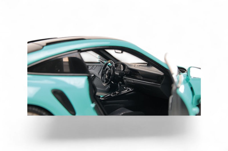 Load image into Gallery viewer, Porsche 911 (992) GT3RS 2024 GREEN W DARKSILVER WHEELS MINICHAMPS 1:18
