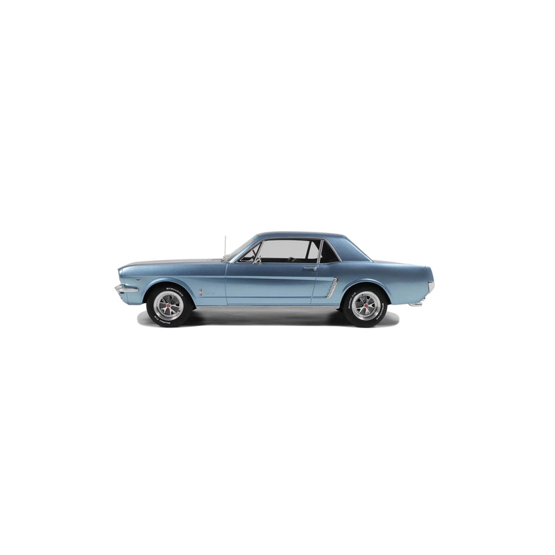 Load image into Gallery viewer, Ford MUSTANG V8 HARDTOP SILVER BLUE PONY 1965 OTTOmobile 1:12
