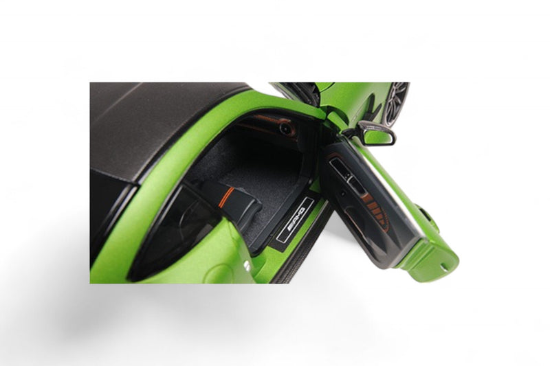 Chargez l'image dans la visionneuse de la galerie, Mercedes-Benz AMG GT BLACK SÉRIES 2021 VERT MAT MINICHAMPS 1:18
