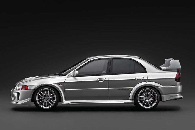 Load image into Gallery viewer, MITSUBISHI LANCER EVOLUTION V (CP9A) SILVER IGNITION MODEL 1:18
