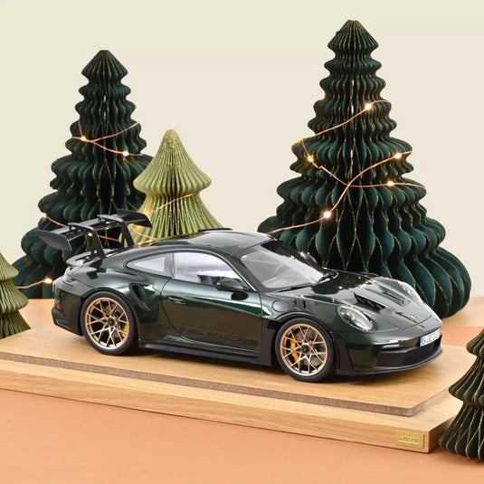 PORSCHE 911 GT3 RS 2022 GREEN/BLACK/GOLD NOREV 1:12