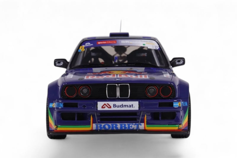 Laad de afbeelding in de Gallery-viewer, BMW E30 V8 DRIFT REDBULL OTTOmobile 1:18
