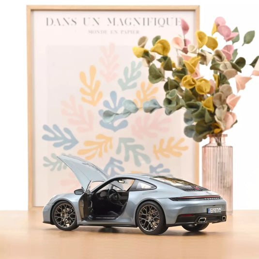 PORSCHE 911 CARRERA 2025 SILVER NOREV 1:18
