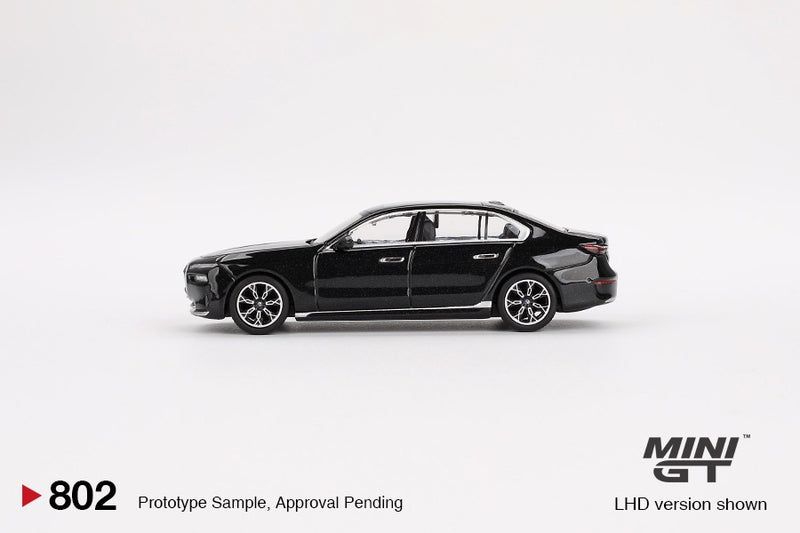 Load image into Gallery viewer, Bmw I7 EDRIVE50 BLACK SAPPHIRE BMW I7 EDRIVE50 BLACK SAPPHIRE 2024 (LHD) MINI GT 1:64
