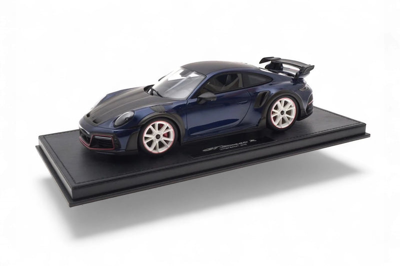 Chargez l'image dans la visionneuse de la galerie, Porsche 911 (992) TECHART GTstreet R Bleu/Blanc/Rouge - Édition Limitée 3 sur 20 pièces - TECHART 1:18
