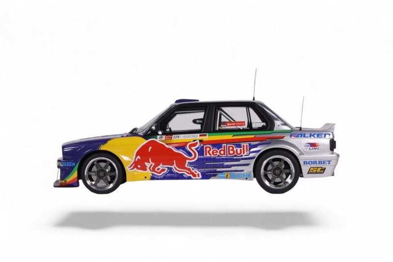 Laad de afbeelding in de Gallery-viewer, BMW E30 V8 DRIFT REDBULL OTTOmobile 1:18
