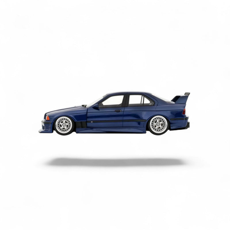 Chargez l'image dans la visionneuse de la galerie, BMW E36 LTO BERLINE TURBO KHYZYL SALEEM BLEU AVUS 2023 OTTOmobile 1:18
