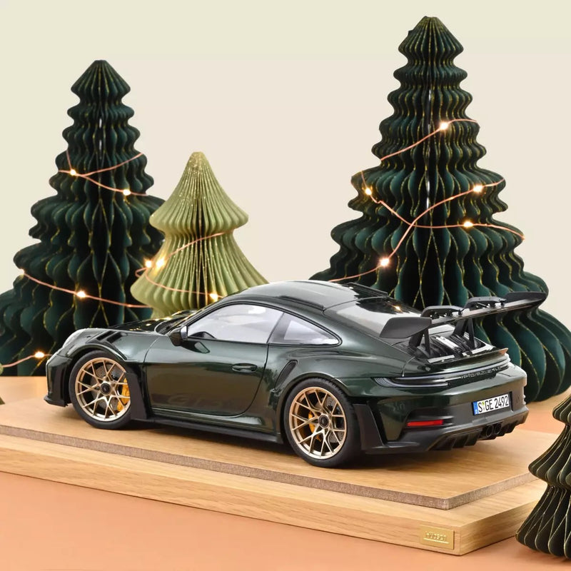 Load image into Gallery viewer, PORSCHE 911 GT3 RS 2022 GREEN/BLACK/GOLD NOREV 1:12
