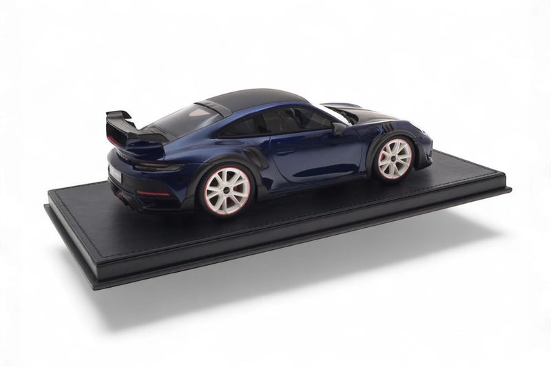 Chargez l'image dans la visionneuse de la galerie, Porsche 911 (992) TECHART GTstreet R Bleu/Blanc/Rouge - Édition Limitée 3 sur 20 pièces - TECHART 1:18
