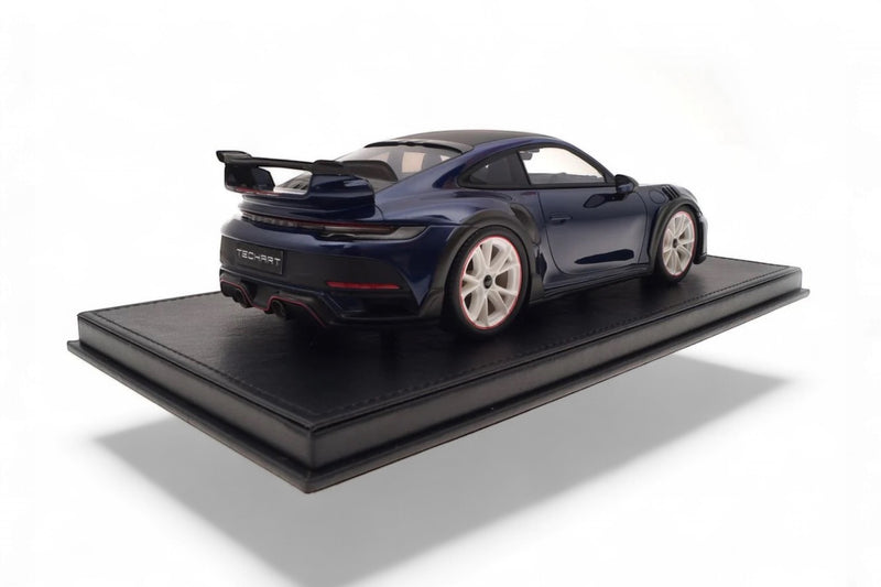 Chargez l'image dans la visionneuse de la galerie, Porsche 911 (992) TECHART GTstreet R Bleu/Blanc/Rouge - Édition Limitée 3 sur 20 pièces - TECHART 1:18
