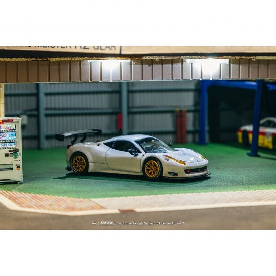 Load image into Gallery viewer, Ferrari 458 ITALIA GT3 WHITE TARMAC WORKS 1:64
