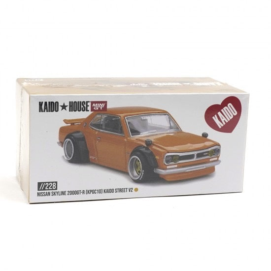 Load image into Gallery viewer, NISSAN SKYLINE GT-R (KPGC10) KAIDO STREET V2 1969 MINI GT 1:64
