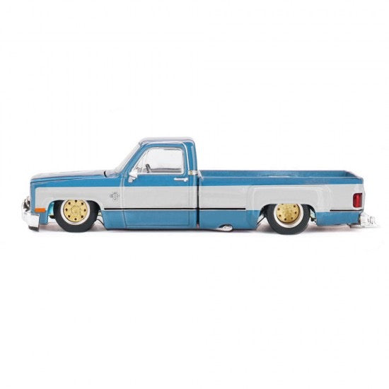 Load image into Gallery viewer, CHEVROLET SILVERADO DUALLY VINTAGE SPEC V1 KAIDO*HOUSE MINI GT 1:64
