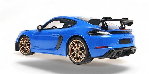 Porsche CAYMAN GT4 RS 2024 BLUE METTALIC GOLD WHEELS WITH WEISSACH PACKAGE MINICHAMPS 1:18