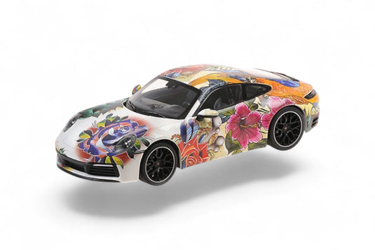 Porsche 911 CARRERA 4S 2019 FLOWER DESIGN BASEPLATE AND ACRYL CASE ‼️LIMITED EDITION 500 pieces‼️ MINICHAMPS 1:18