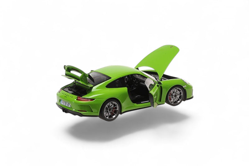 Chargez l'image dans la visionneuse de la galerie, PORSCHE 911 (991) GT3 2018 SHMEE 150 VERT MINICHAMPS 1:18
